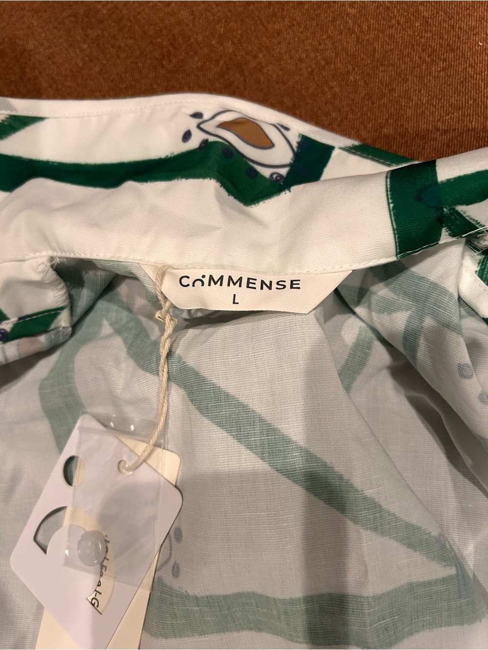 Commense White and Green Geometric Short Set - Picture 3 of 4